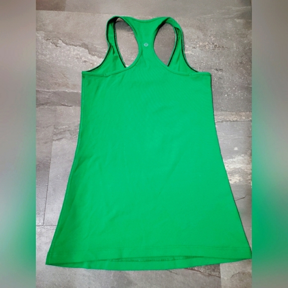 Lululemon Cool Racerback Tank Top. Hip Length. Green Bean. Size 6. - Picture 3 of 8